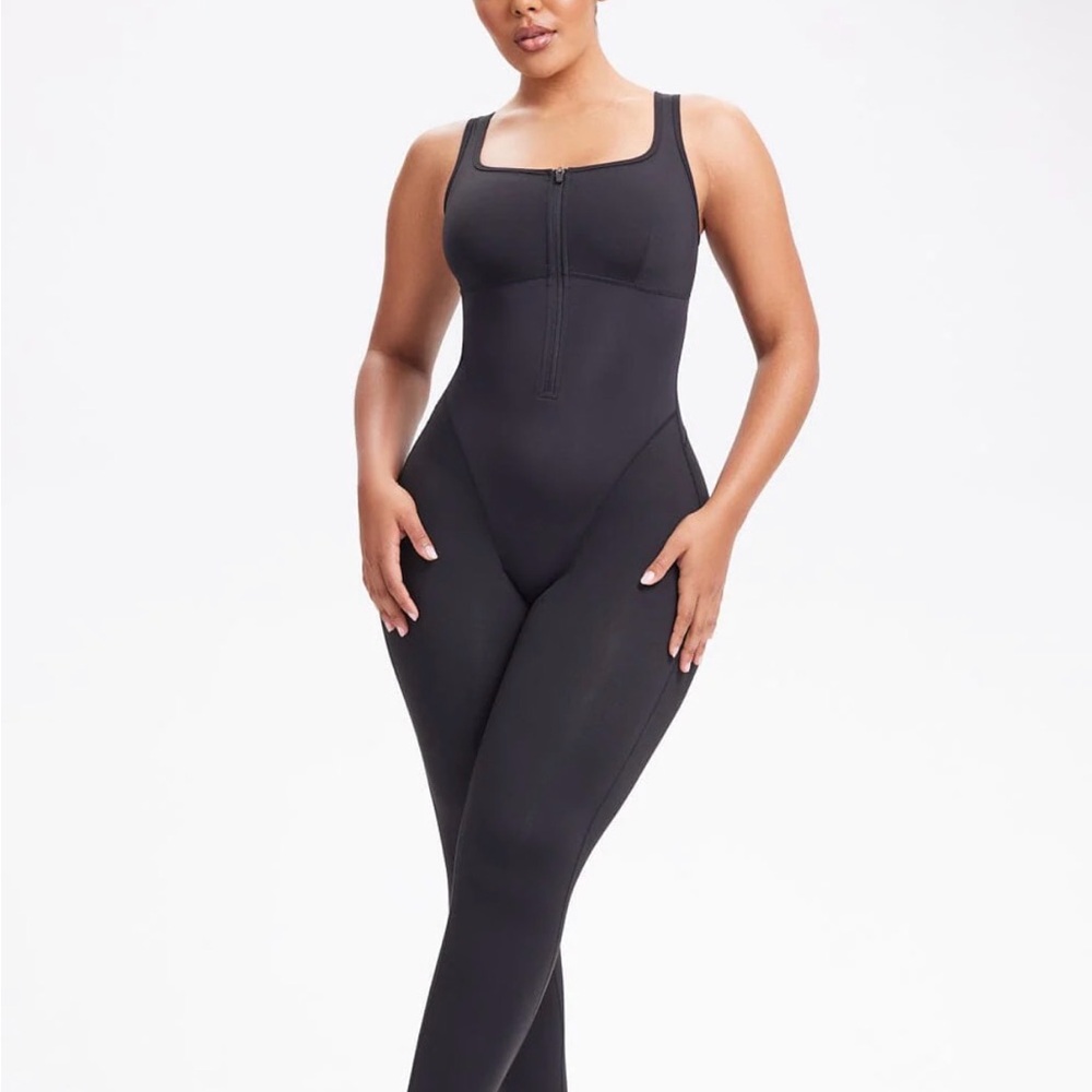 Elegant Black Women's Shapewear Bodysuit